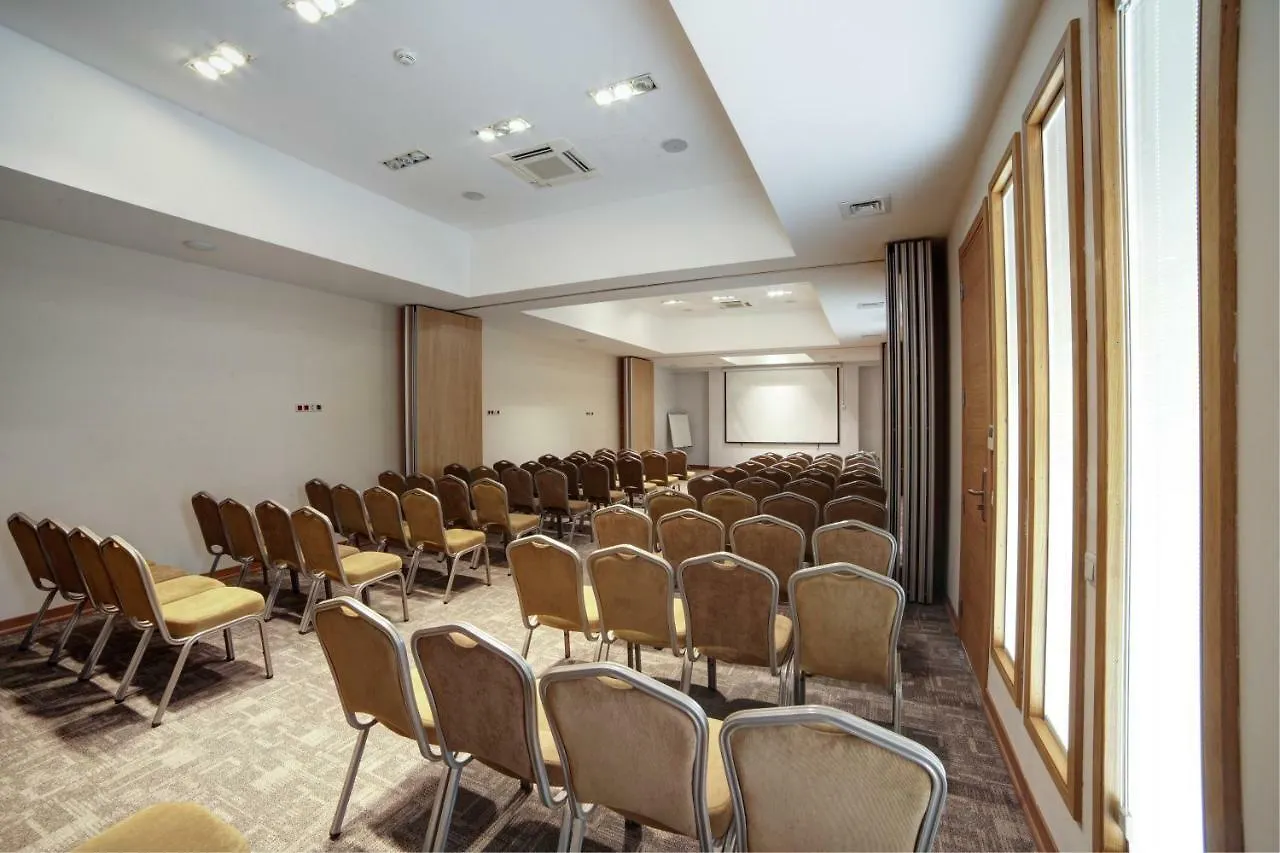 **  Kadak Garden Istanbul Otel Türkiye